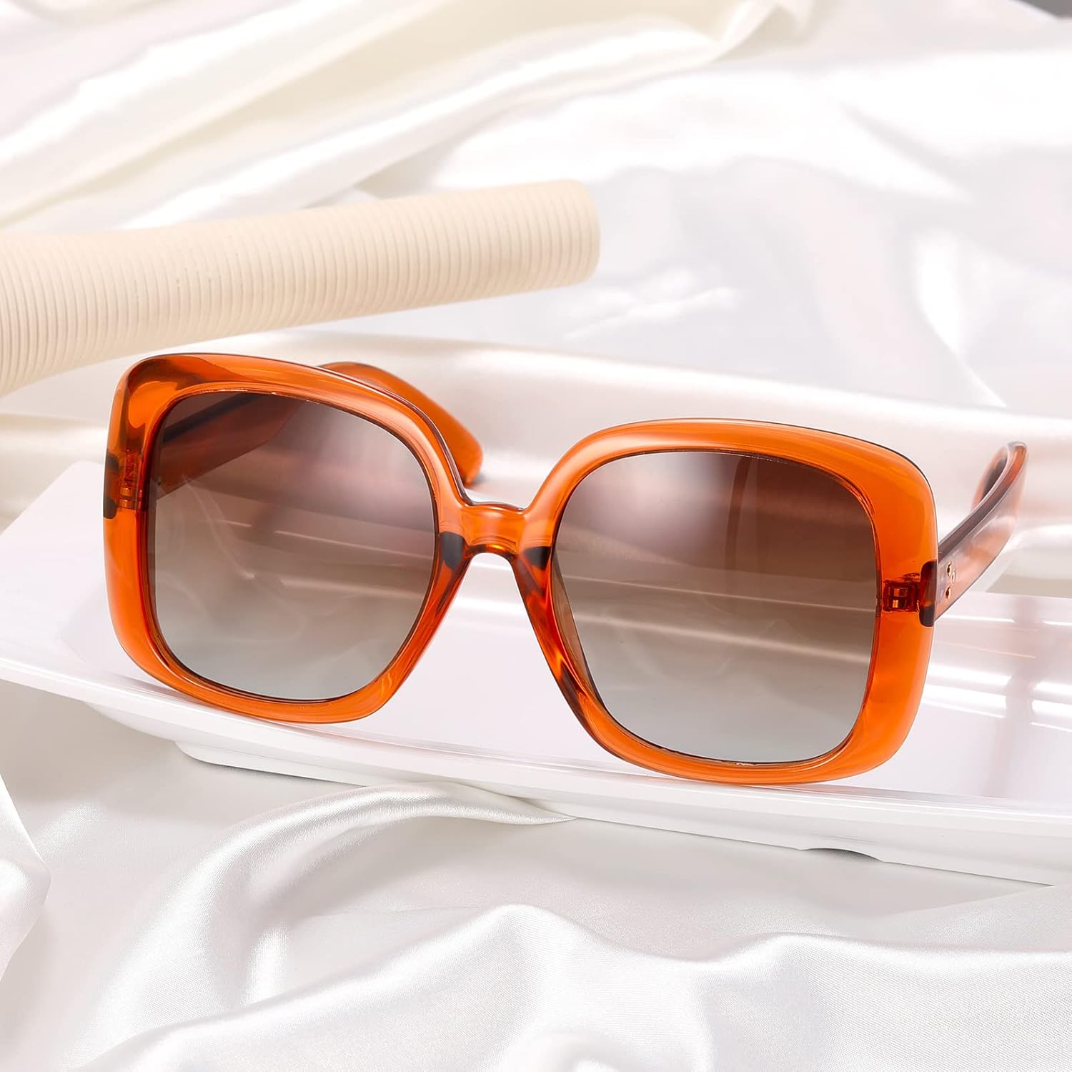 MORESHINE Trendy Oversized Square Polarized Sunglasses Retro Shades for Women UV400 Protection - Image 2