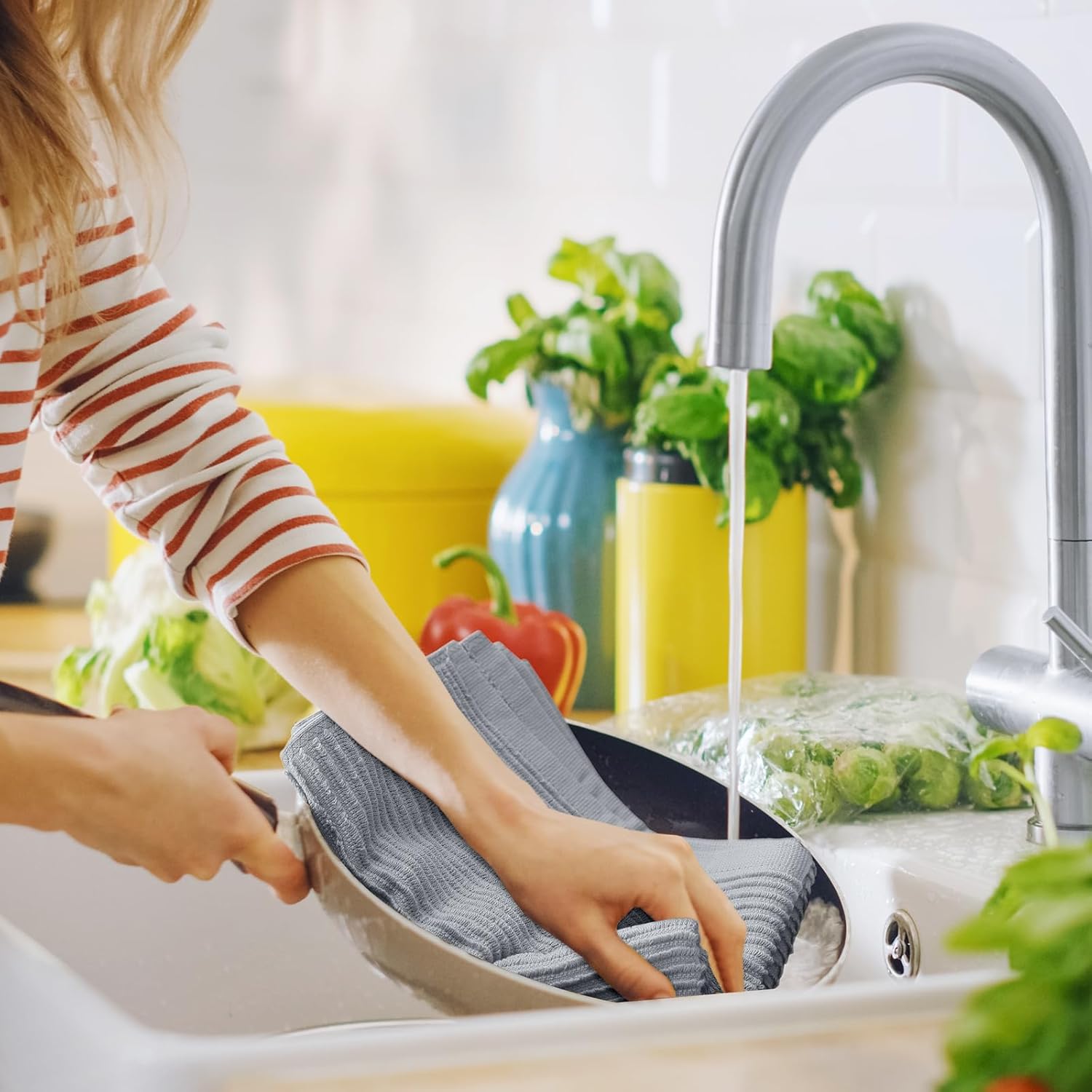 Homaxy Premium Kitchen Towels (18"x 28", 6 Pack), Large 100% Cotton Kitchen Hand Towels, Ultra Absorbent Ribbed Terry Tea Towels Set with Hanging Loop, Grey - Image 4