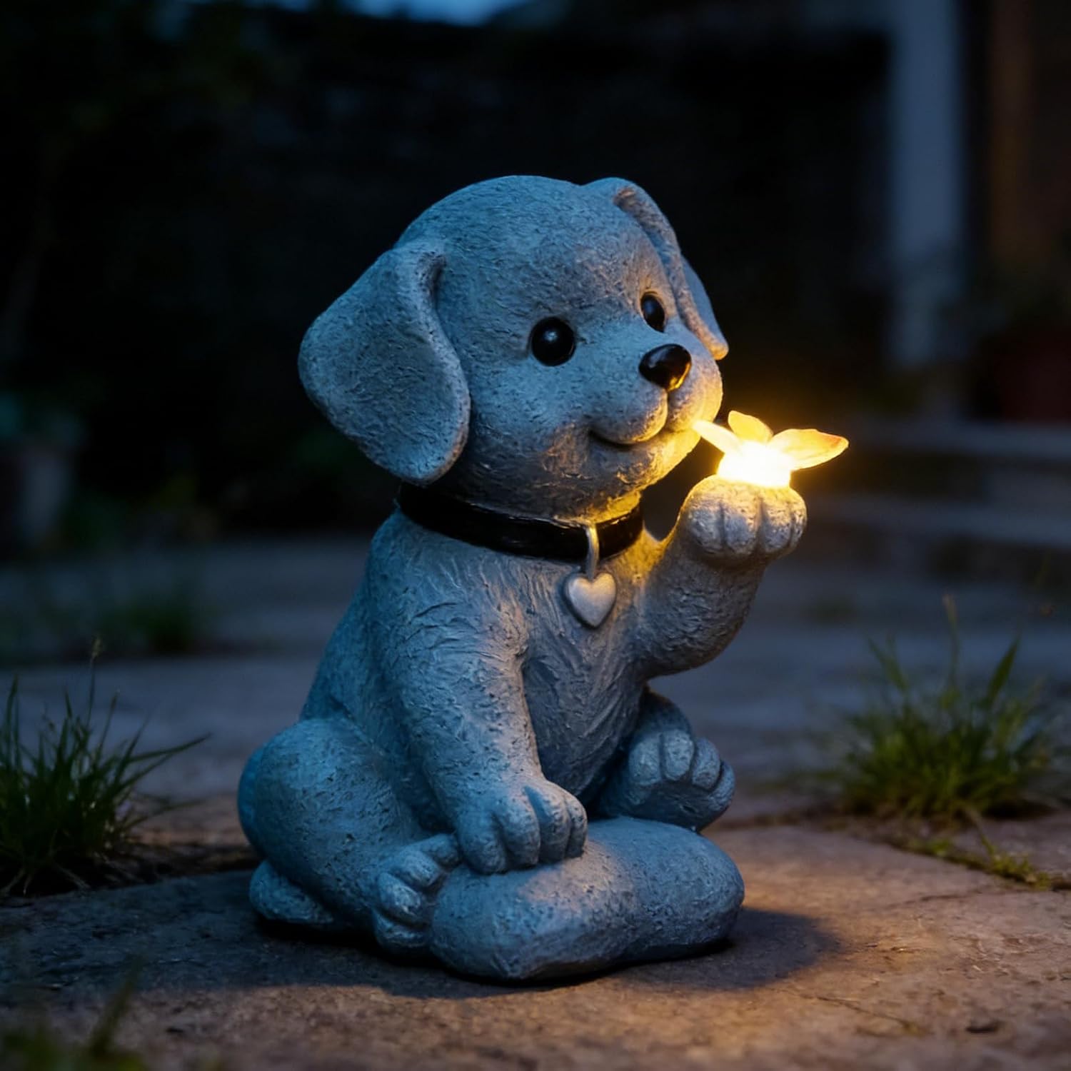 Dog Figures with Butterfly Solar Decoration for Outdoors Funny Waterproof Dog Garden Decoration Solar Powered Gift Idea Garden Decoration for Dog Owners Women Men Mum Birthday Balcony Garden