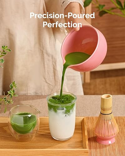 Miniatura 6 de Maestri House Juego de batidor de matcha, 7 piezas de cerámica con cuenco con boquilla, batidor y soporte de matcha, cuchara de bambú, soporte para