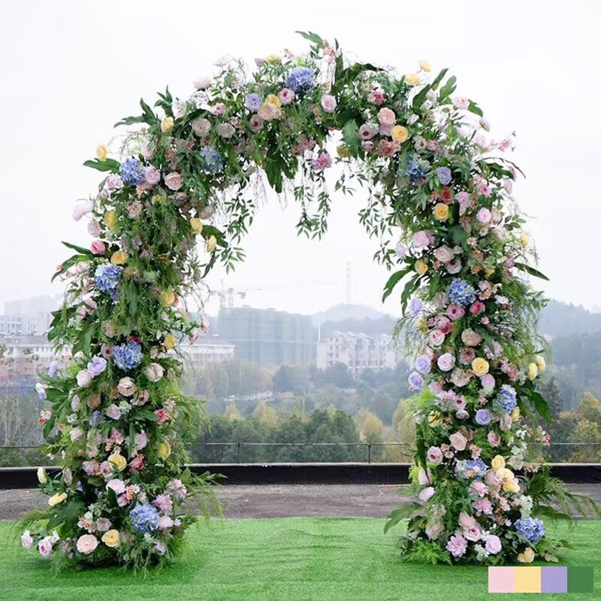 Metalowa altana ogrodowa do roślin pnących, róż i winorośli, pergola na zewnątrz, łuk z podstawą, na imprezy i dekoracje, 200 cm szerokości x 240 cm wysokości (czarna)