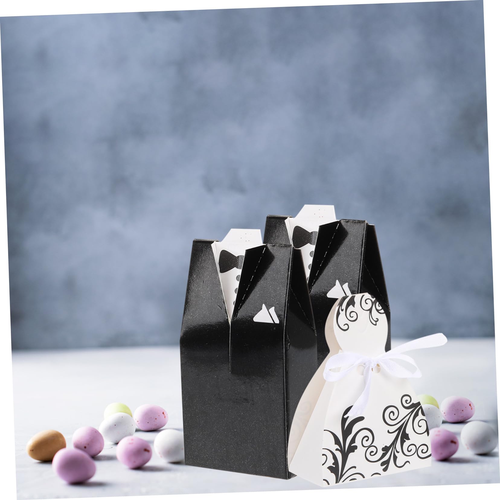 100 Scatole Porta Confetti per Matrimonio in Carta Nero Forma Sposa e Sposo, Confezione da 100 Pezzi per Bomboniere e Regali Nuziali