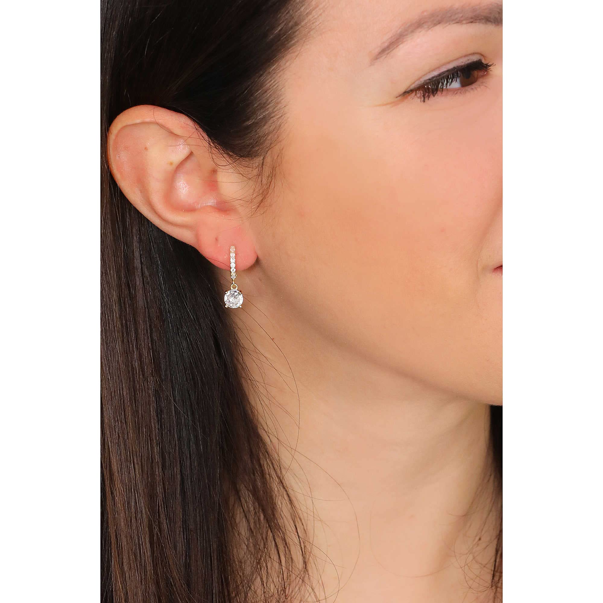 Pendientes para mujer de GioiaPura. Joya realizada en plata 925 color galvánica oro con circonitas de color blanco. Cierre: a presión. Símbolo: punto de luz redondo. La referencia es ins029or005plwh,
