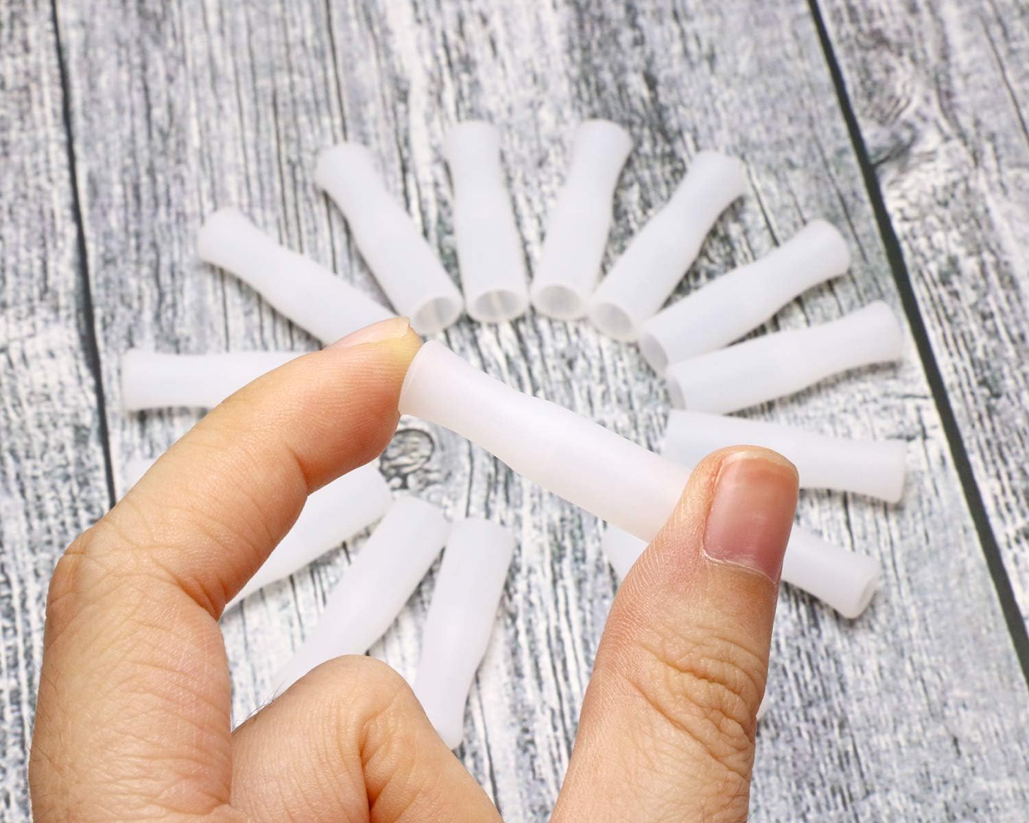 Mini Skater 16Pcs Silicone Straws Tips Food Grade Reusable Anti-Scald/Cold Straws Cover Fit for 1/4 Inch Wide(6mm Out diameter) Stainless Steel Straws (White) - Image 3