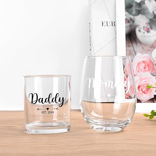 Miniatura 2 de Modwnfy Mommy & Daddy Est 2024 - Vaso de vino y whisky, regalo para padres de mamá, papá, madre, padre, hombre, esposa, novio, idea de regalo para