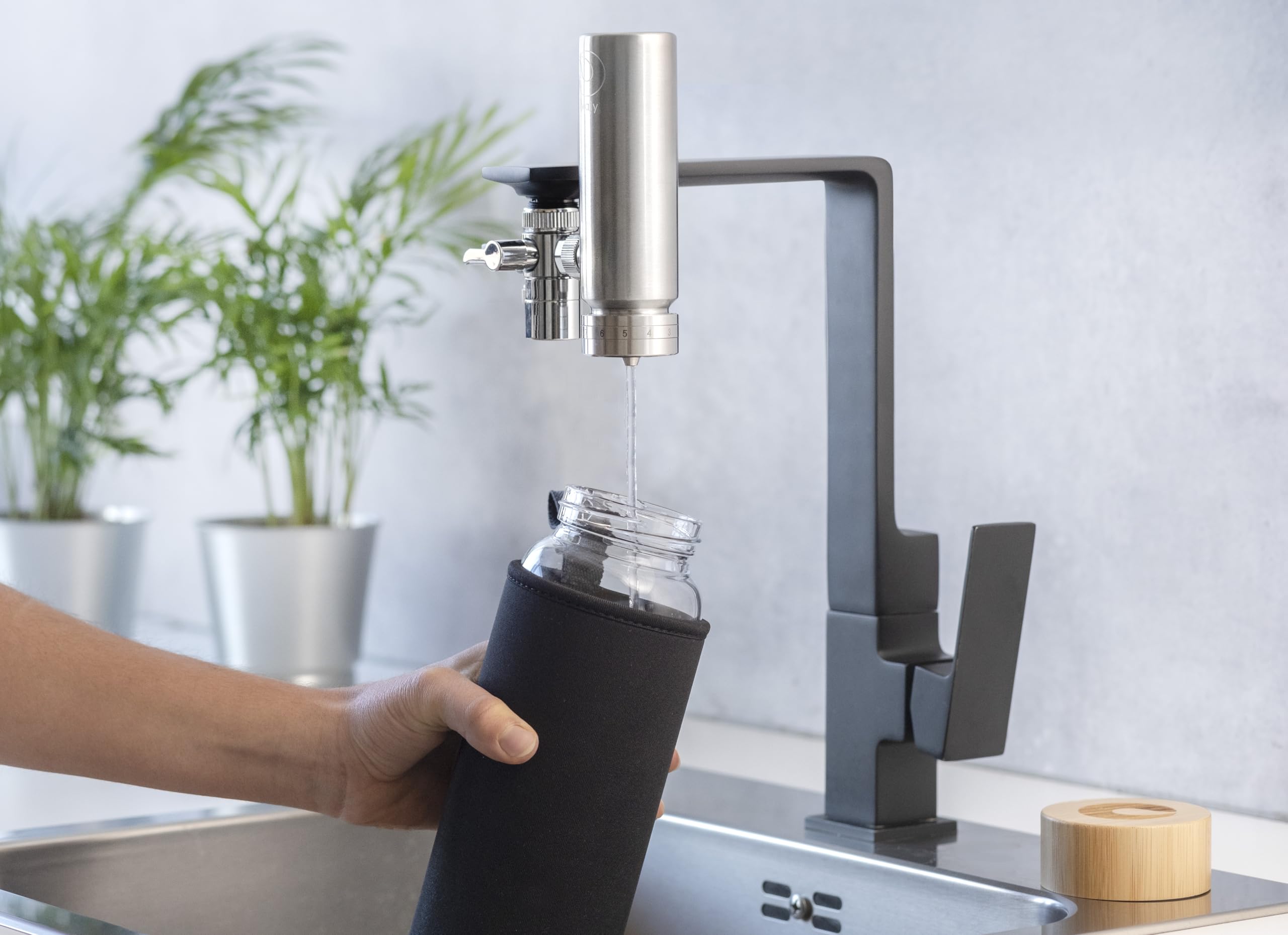 Filtro de Agua para Grifo de Acero Inoxidable — Reduce cloro y metales pesados, mejora el sabor — Instalación rápida — Incluye 1 cartucho de recambio