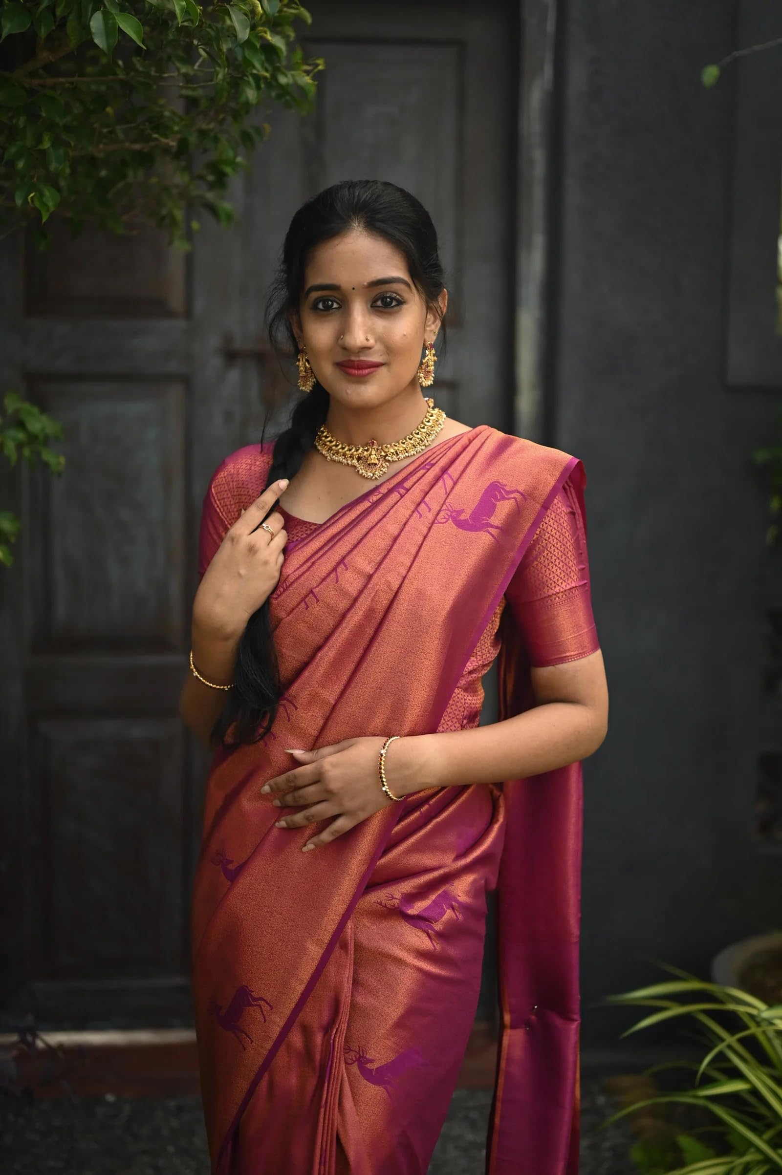 Anjaneya Sarees Designer Silk Banarasi Kanjivaram Solid Saree (Red) 3