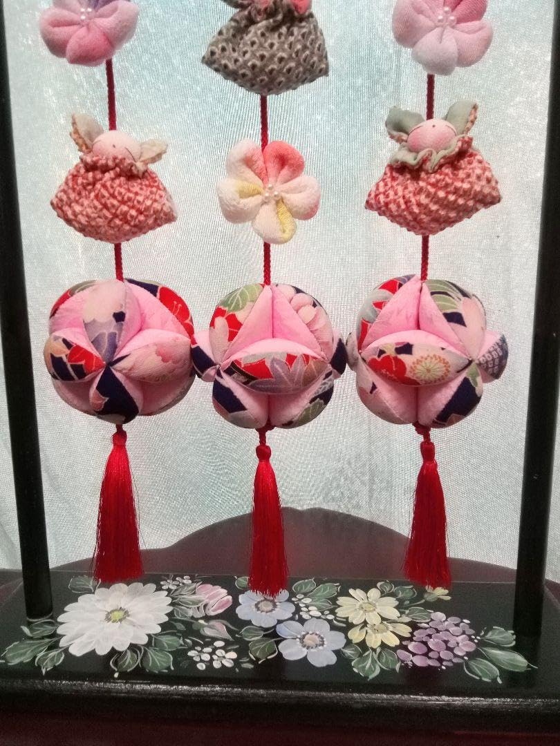 ちりめん細工　吊るし飾り　花と袋うさぎの癒し ちりめん細工 吊るし飾り 花と袋うさぎの癒し