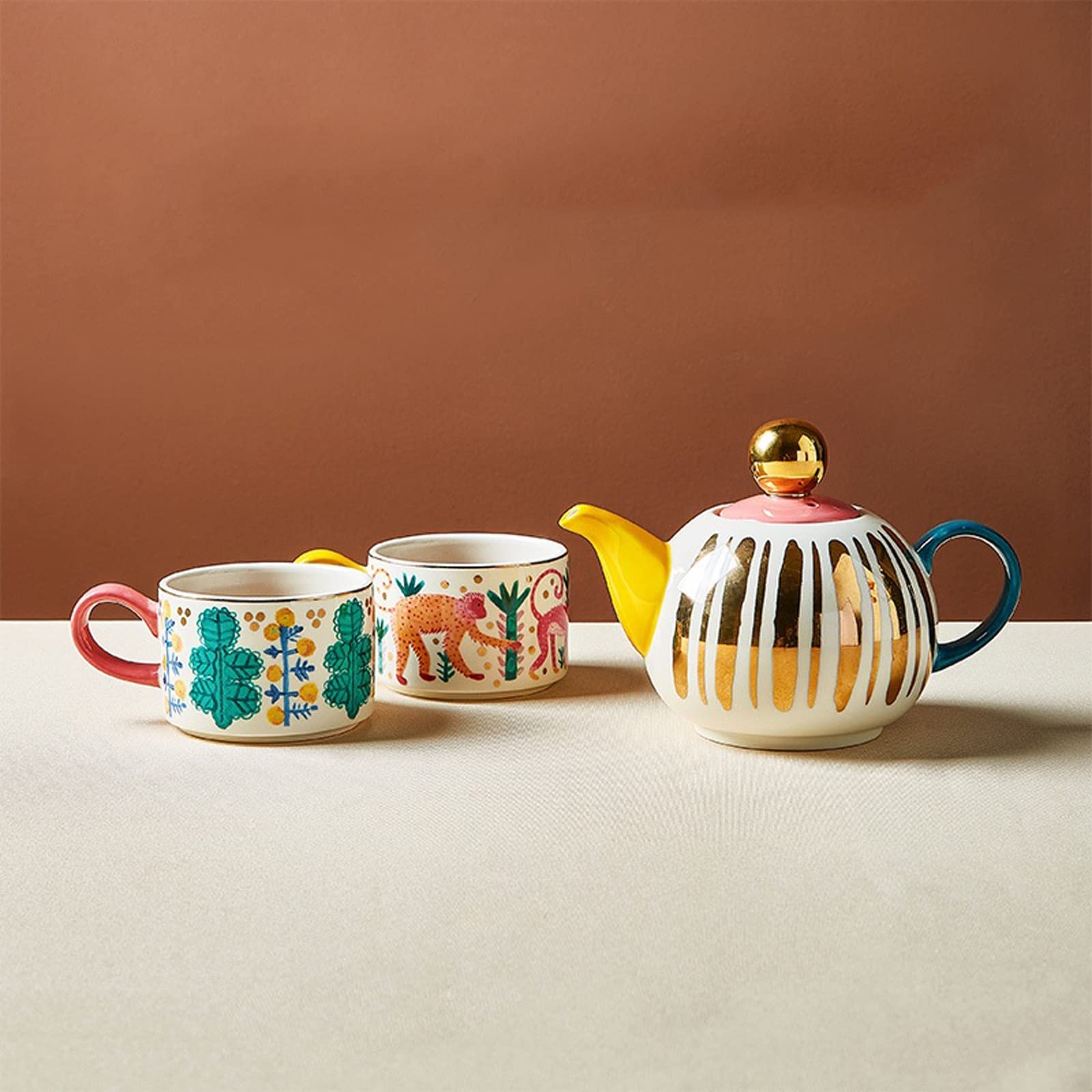 Carafe Eau Pichet d'eau en céramique Coupes Ensemble de thé Couple de ménage Ensemble de thé de luxe Or Placage d'or sous Glaze Mugs Bouilloire d'eau Pichet à Thé Glacé