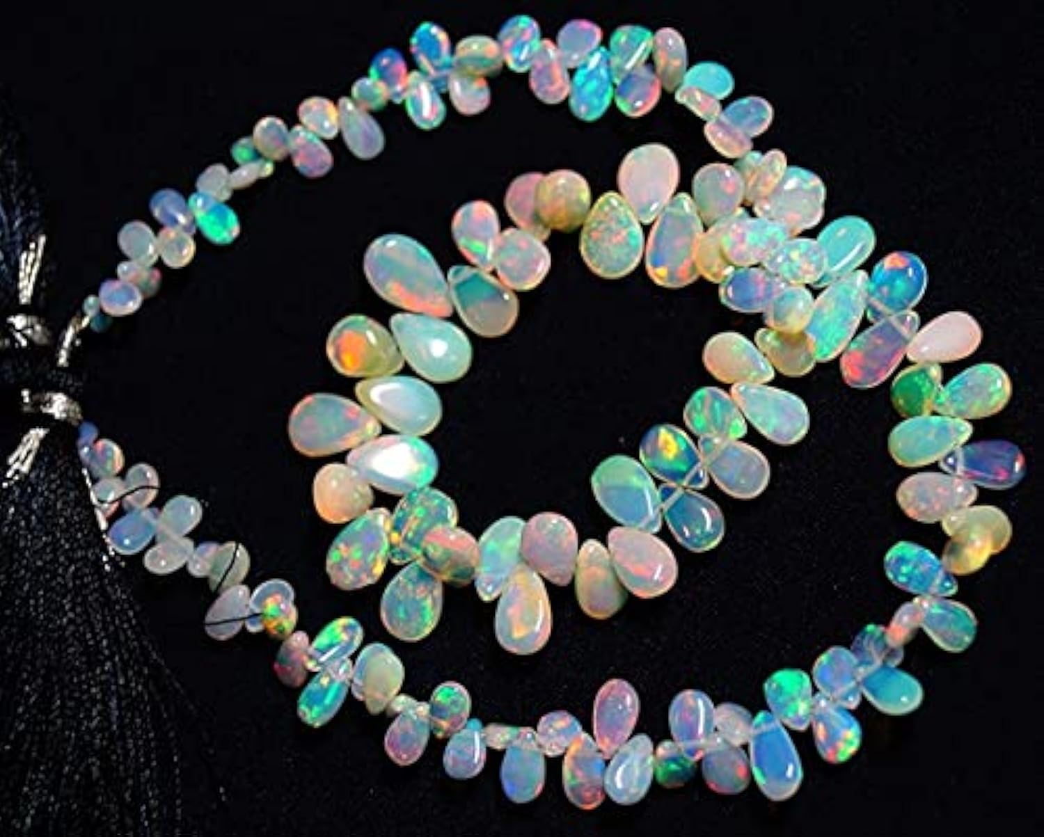 Perles en opale d'Éthiopie de forme poire pour illuminer vos tenues d'été élégantes