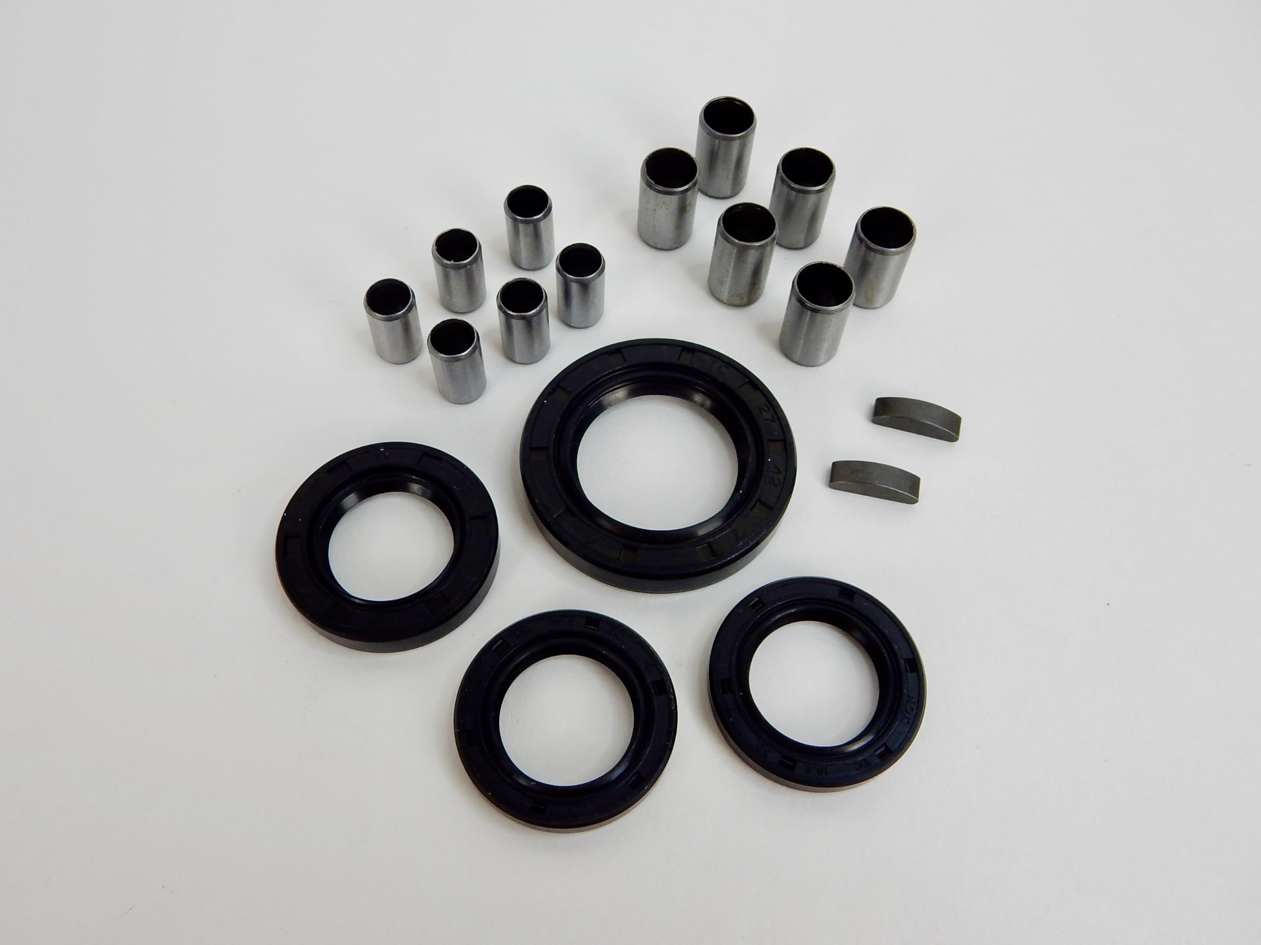 Amazon.com: GY6 150cc OIL SEALS/DOWEL PINS/WOODRUFF/CRANKSHAFT KEY