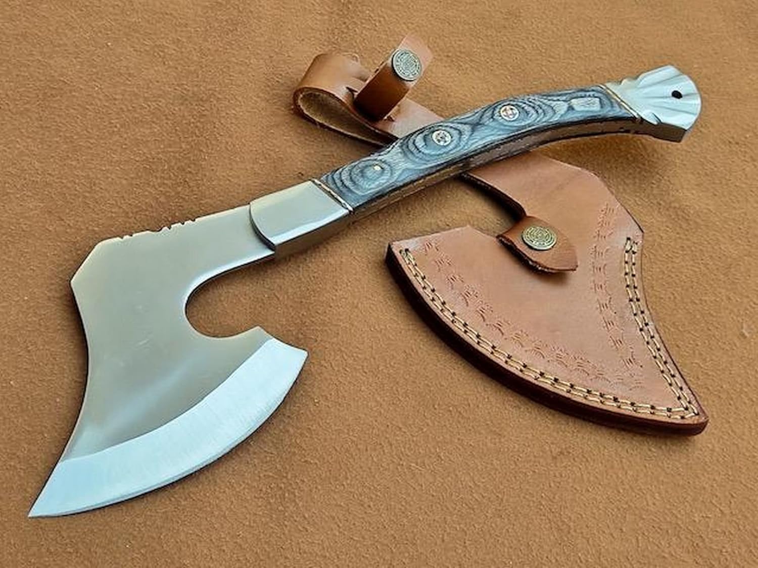 Custom Hand Craft Tactical Tomahawk Axe Sharp Edge Viking Bearded Camping Handmade Axe D2 Steel Hunting Axe