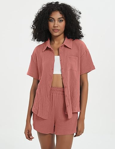 Miniatura 6 de Kissonic Conjunto de 2 piezas para mujer, conjunto de ropa de descanso para vacaciones, camisa y pantalones cortos con botones