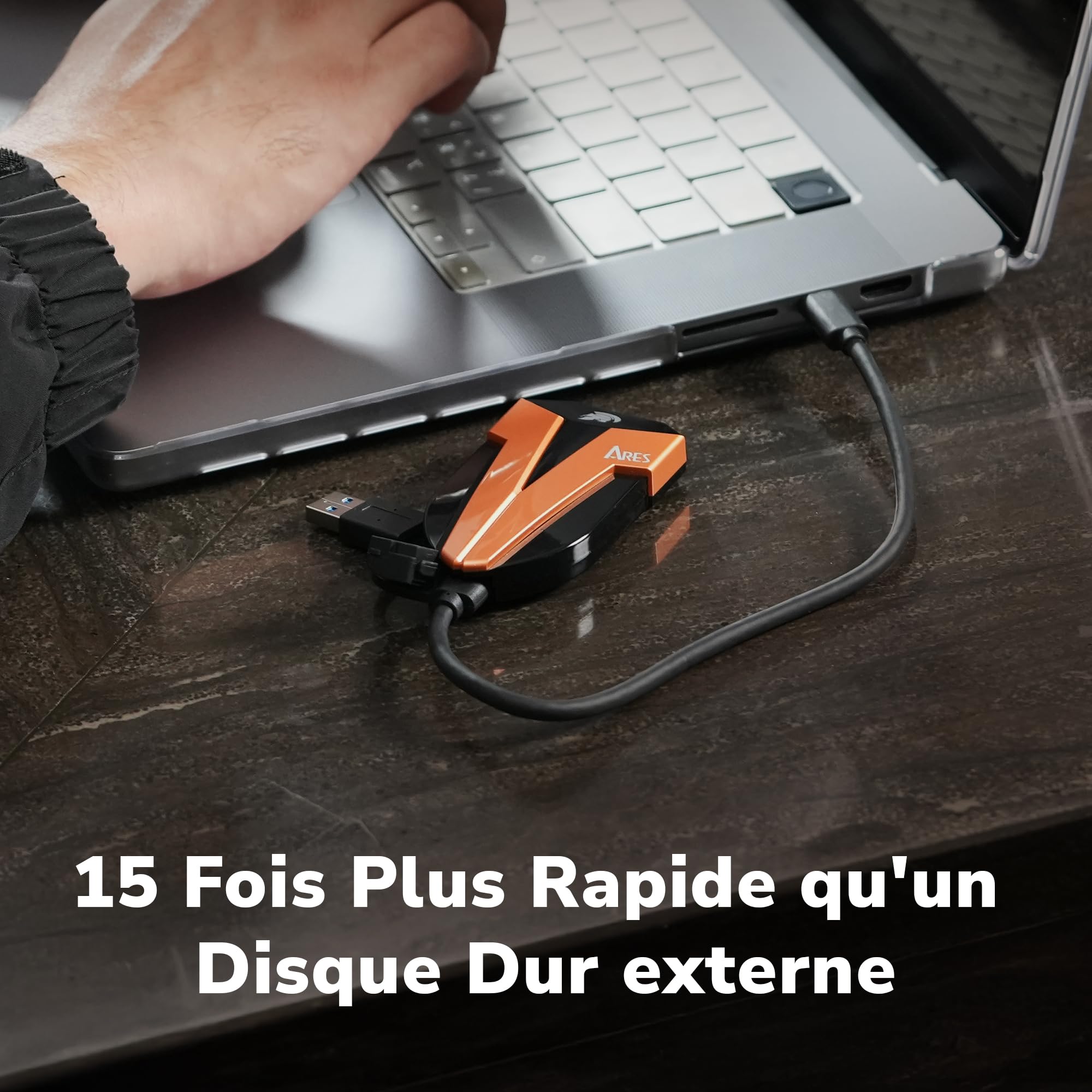 DATO SSD Externe 2 to, USB 3.2 Gen 2x2 Jusqu’à 1600/1500 Mo/s, Type C OTG Résistance à la poussière et à l'eau classée IP67, Compatible avec PS5 & Xbox - ARES Amber Shield Série
