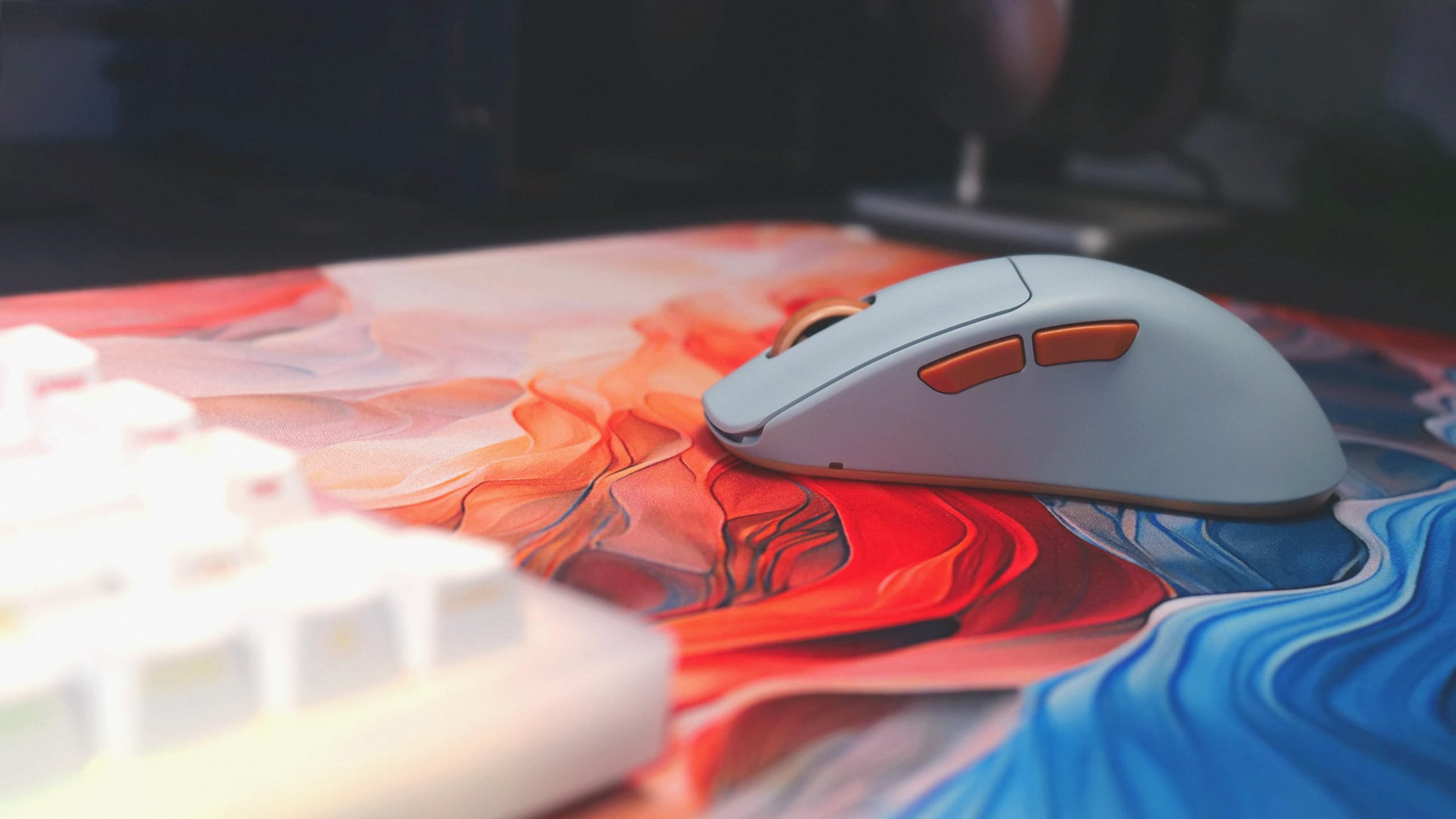 CHERRY XTRFY M64 Wireless, Ultralekka bezprzewodowa Mysz do Gier, 2,4 GHz, Zoptymalizowany dla e-sportu, Ergonomiczny kształt z bardzo niskim przodem, Niebieski