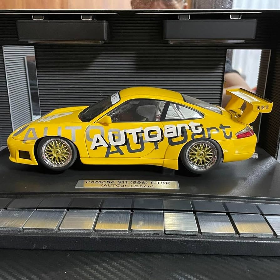 オートアート1/18 ポルシェ911(996) GT3R 61LMM13cZxL._UF350,350_QL80_.jpg