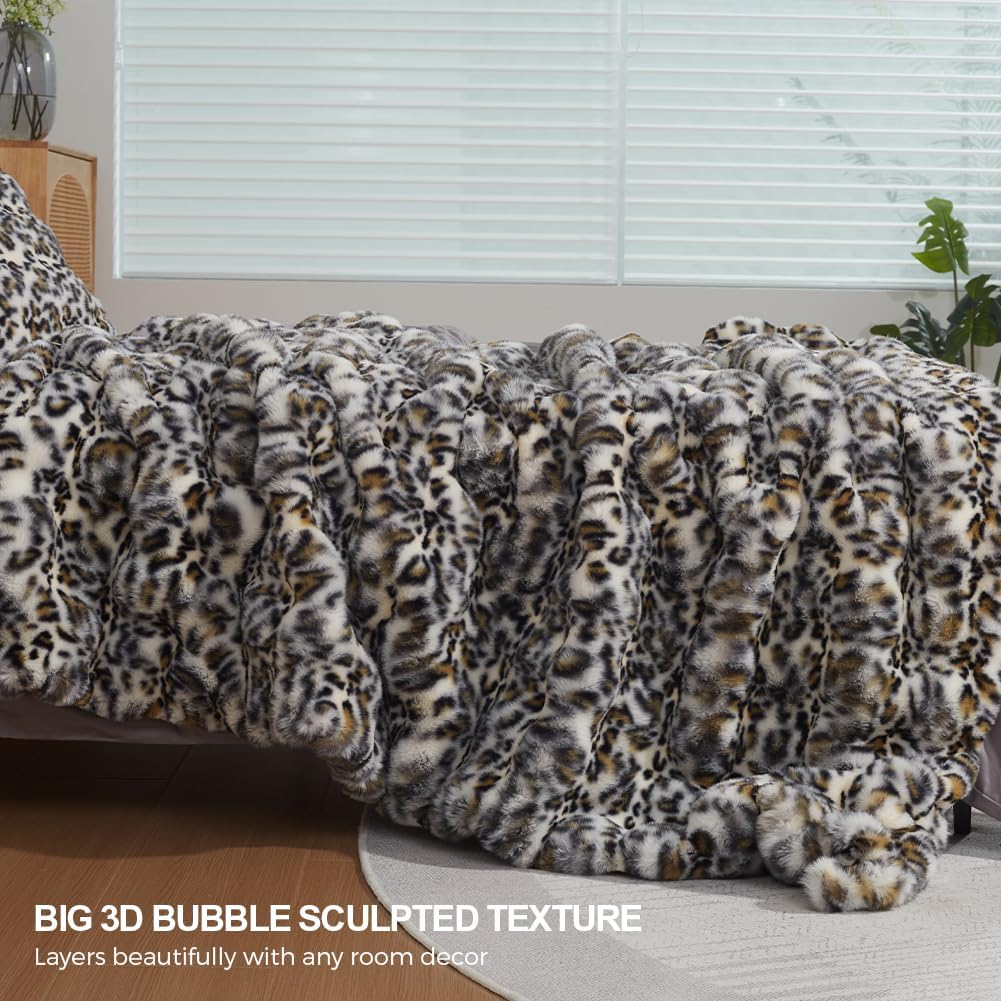 Soft Faux Rabbit Fur Throw Blanket Luxury Super Comfy Double Sided Ultra Cozy Thick Warm Fluffy Blanket for Couch Chair Sofa Bed Living Room Camping, Plush Fuzzy Bubble Blanket, 970 GSM, 50''x60''