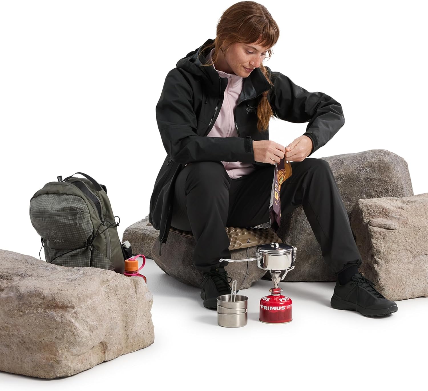 Arc'teryx Beta AR Women's Jacket | Waterproof, Windproof Gore-Tex Pro Shell Women's Winter Jacket with Hood for All Round Use - Image 7