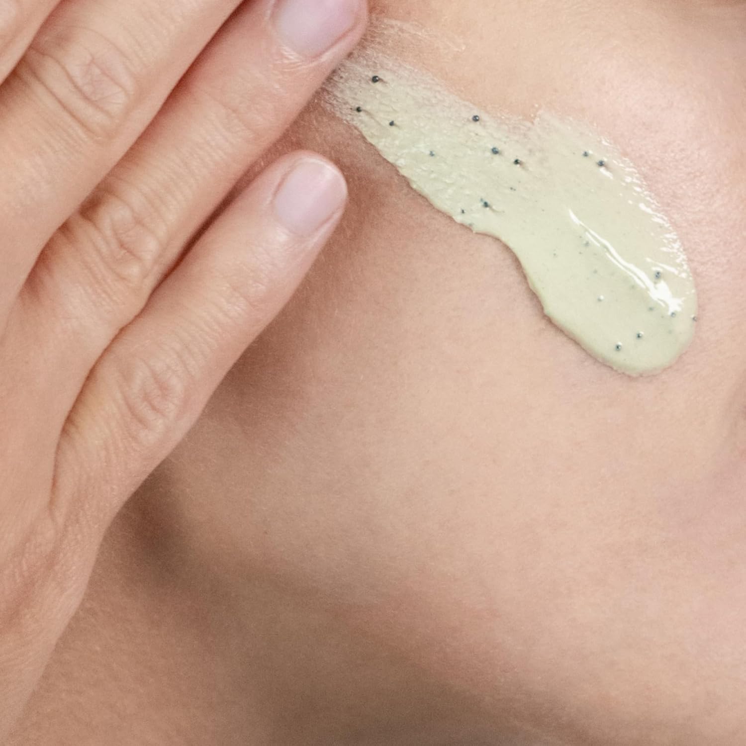 KORRES Santorini Grape Skin Refining Mask With Volcanic Sand, Activated Carbon Capsules And Salicylic Acid BHA For Pore Appearance, Gentle Exfoliation And Smoother Look, Vegan Skincare, 2.36 Fl Oz - Image 7