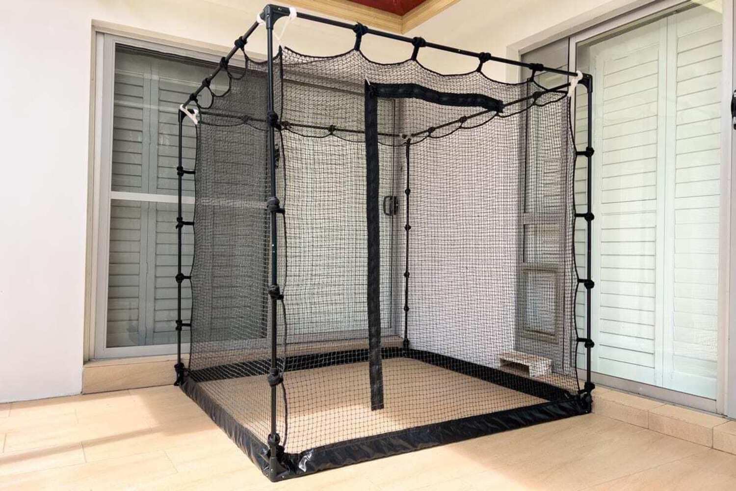 CATNETS Premium Reinforced Edging cat Enclosure for Indoor Balcony Apartment or Outside pet Netting for Patio or catio Black Stainless Steel