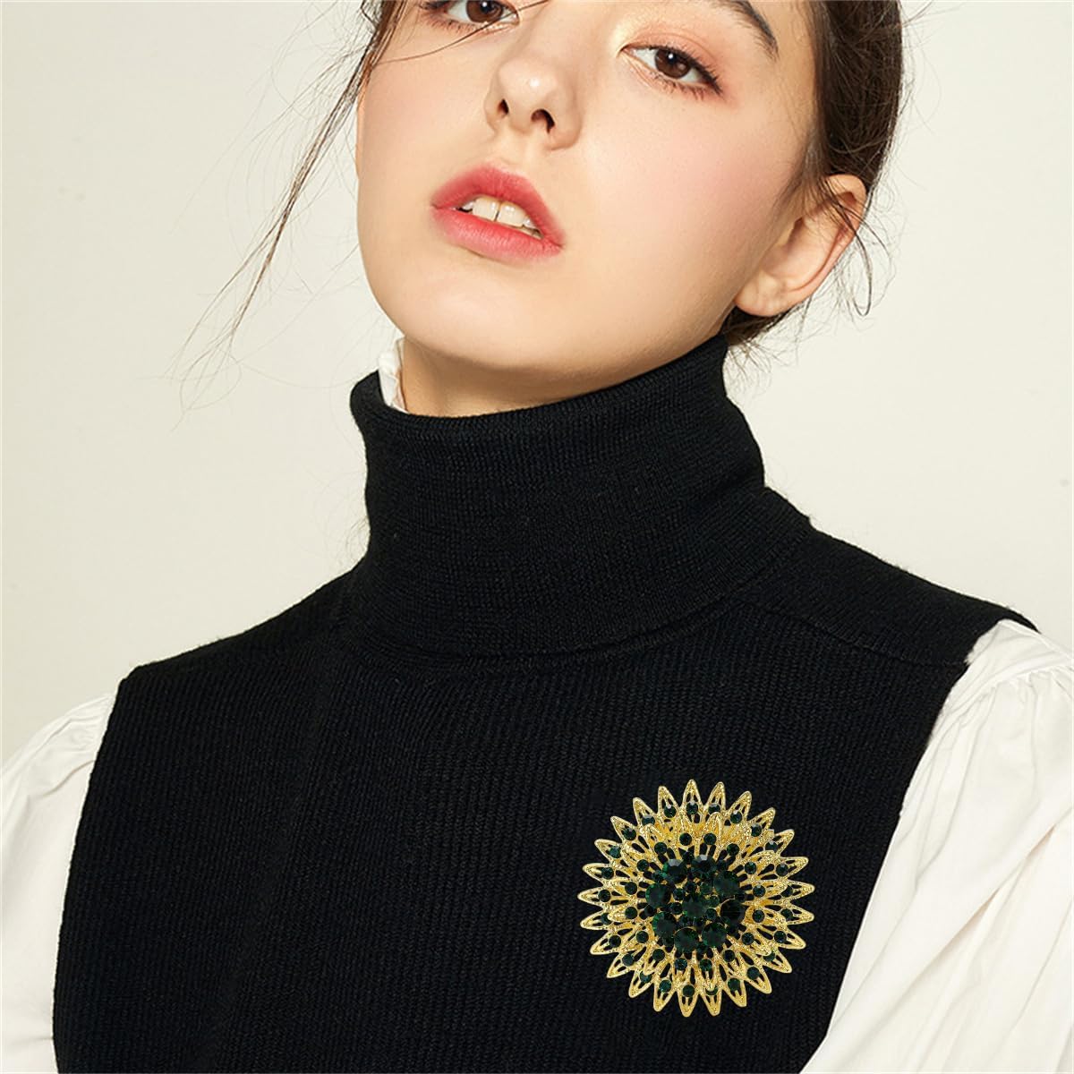 Rhinestone Round Flower Brooch Pin for Women Girls Silver Gold-Toned Fashion Crystal Cluster Brooches Lapel Pins Elegant Dress Accessories Lightweight Christmas Wedding Festival Ornament Jewelry - Image 2