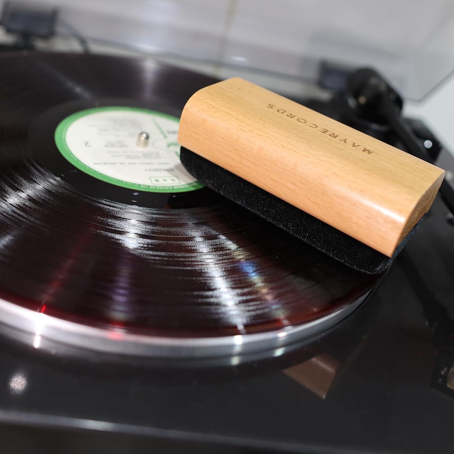 Vinyl Record Cleaner Brush Anti-Static Velvet & Soft Fiber Record Player Accessories for Vinyl Cleaning