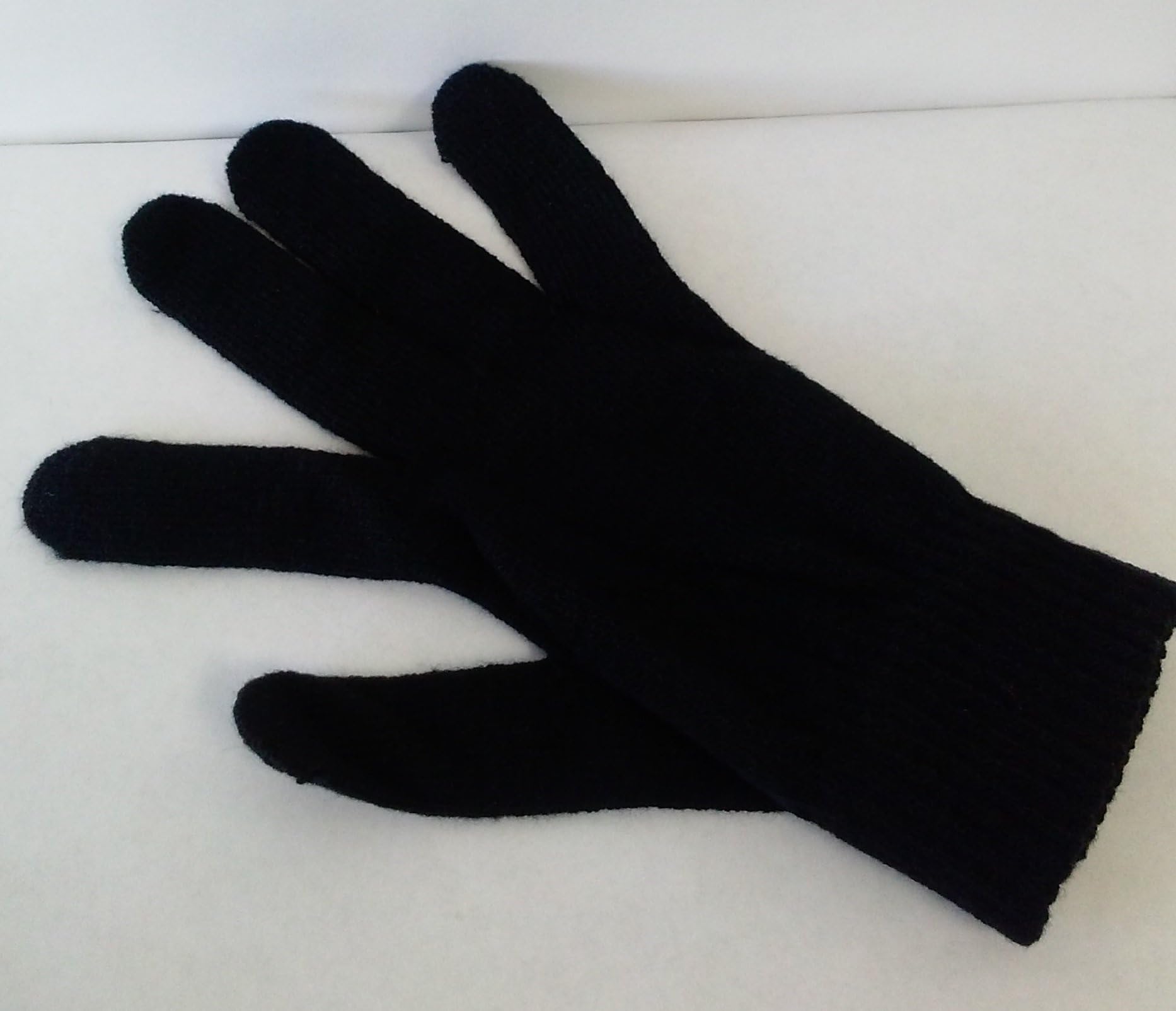 Heat Resistance Glove. Professional Thermal Hair Glove. For Flat or Curling Iron. Protect Your Hands
