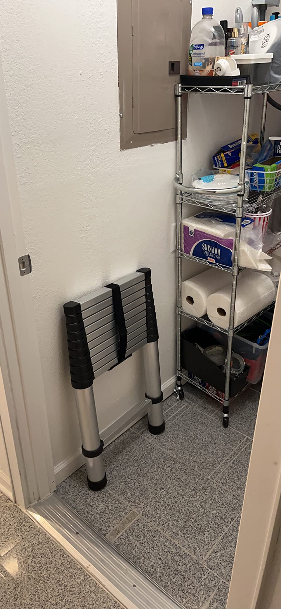 Échelle Télescopique Bm Tools 3.8m En Alu Avec Stabilisateur - Charge 150kg photo review