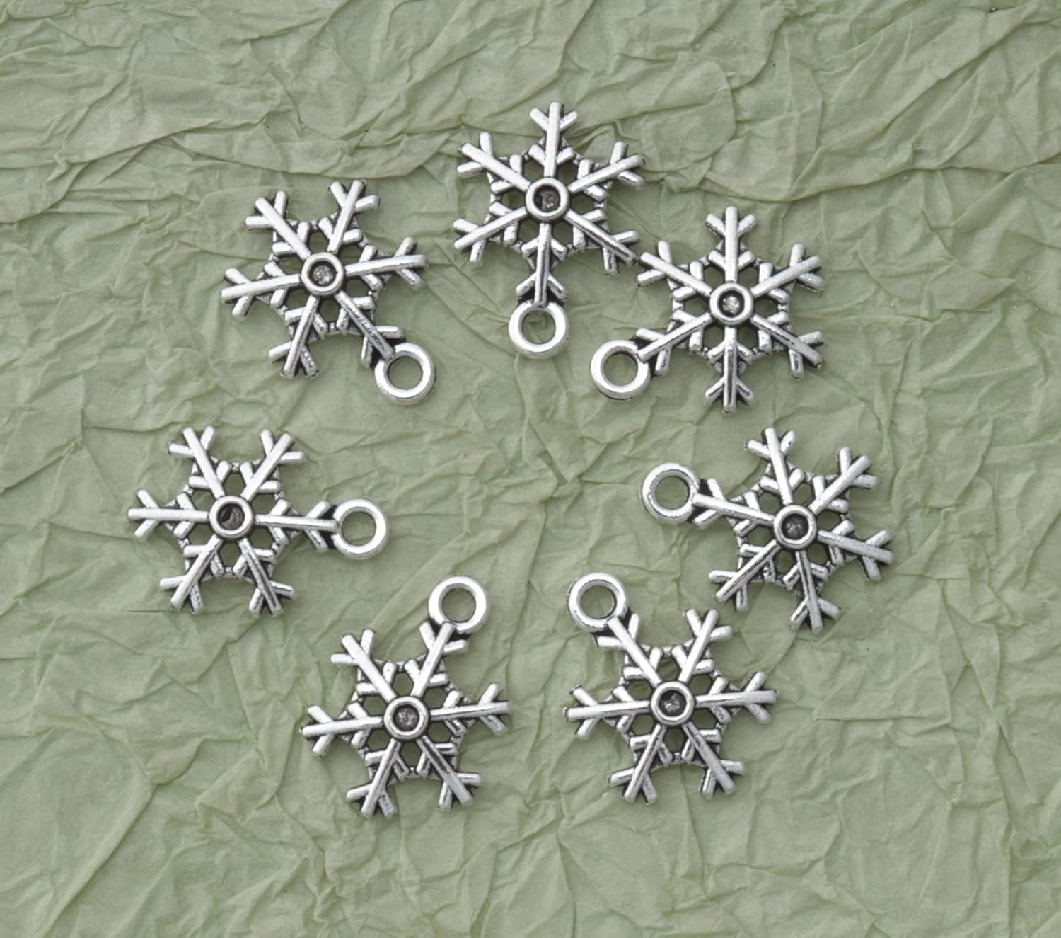 50 Pcs Snowflake Charms Metal Vintage DIY Jewelry Xmas Pendants for Jewelry Making Findings Christmas Trees Decoration Necklace Bracelet Keychain - Image 6
