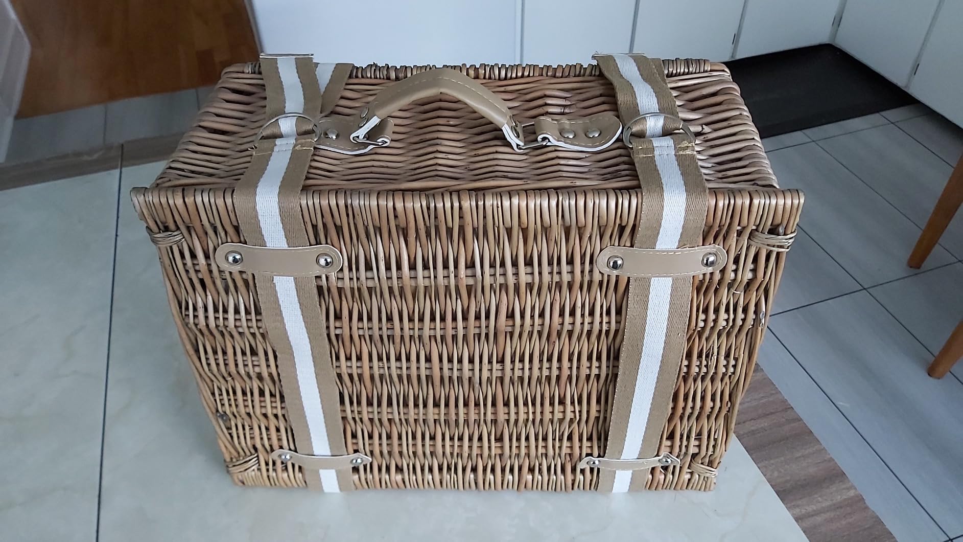 Willow Picnic Basket Set for 2 Persons with Large Insulated Cooler Bag ...