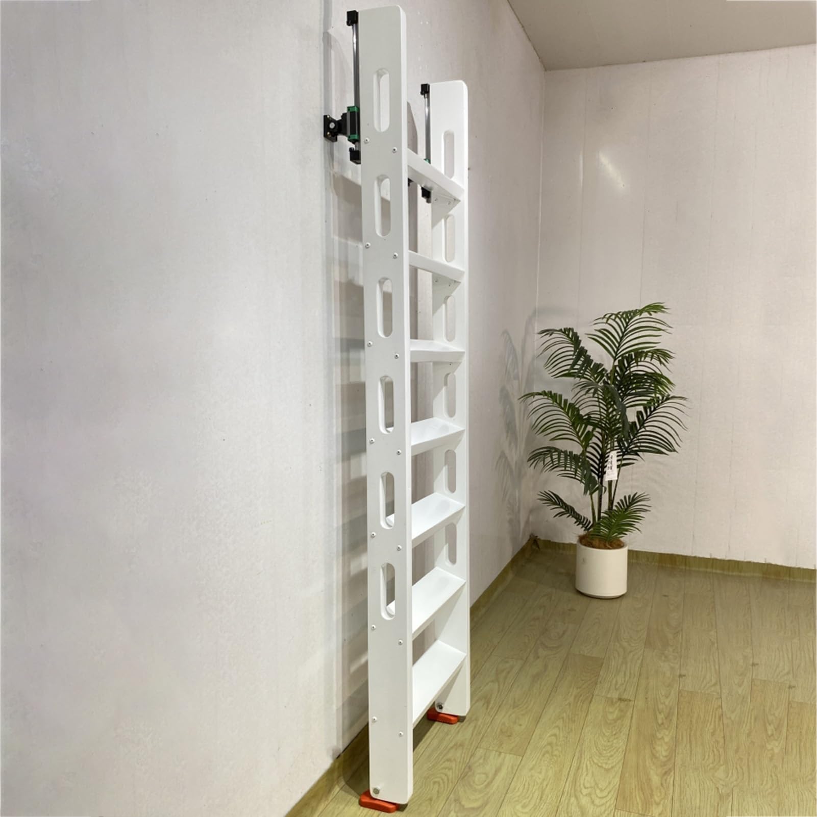 Scala Retrattile per Soffitta con Design Antiscivolo per Accesso a Soppalco e Letto a Castello
