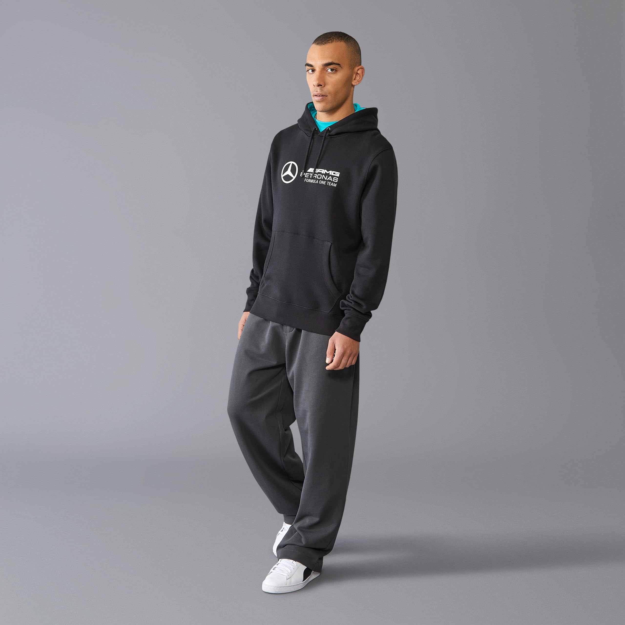 Mercedes AMG Petronas Sudadera con Capucha de Hombre F1 con Gran Logotipo del Equipo en 3D - Negro - Tamaño: S