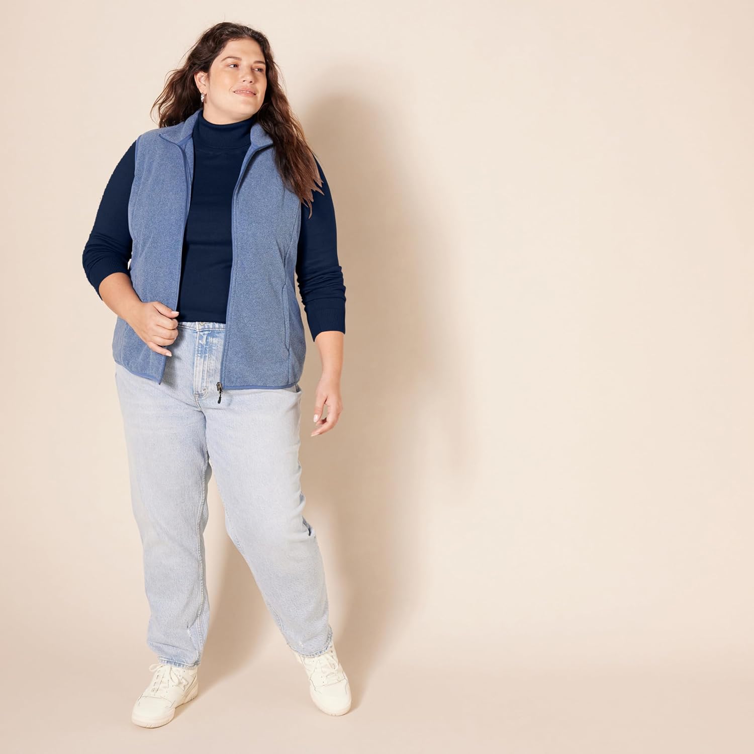 Amazon Essentials Women's Classic-Fit Lightweight Long-Sleeve Turtleneck Sweater (Available in Plus Size) - Image 8