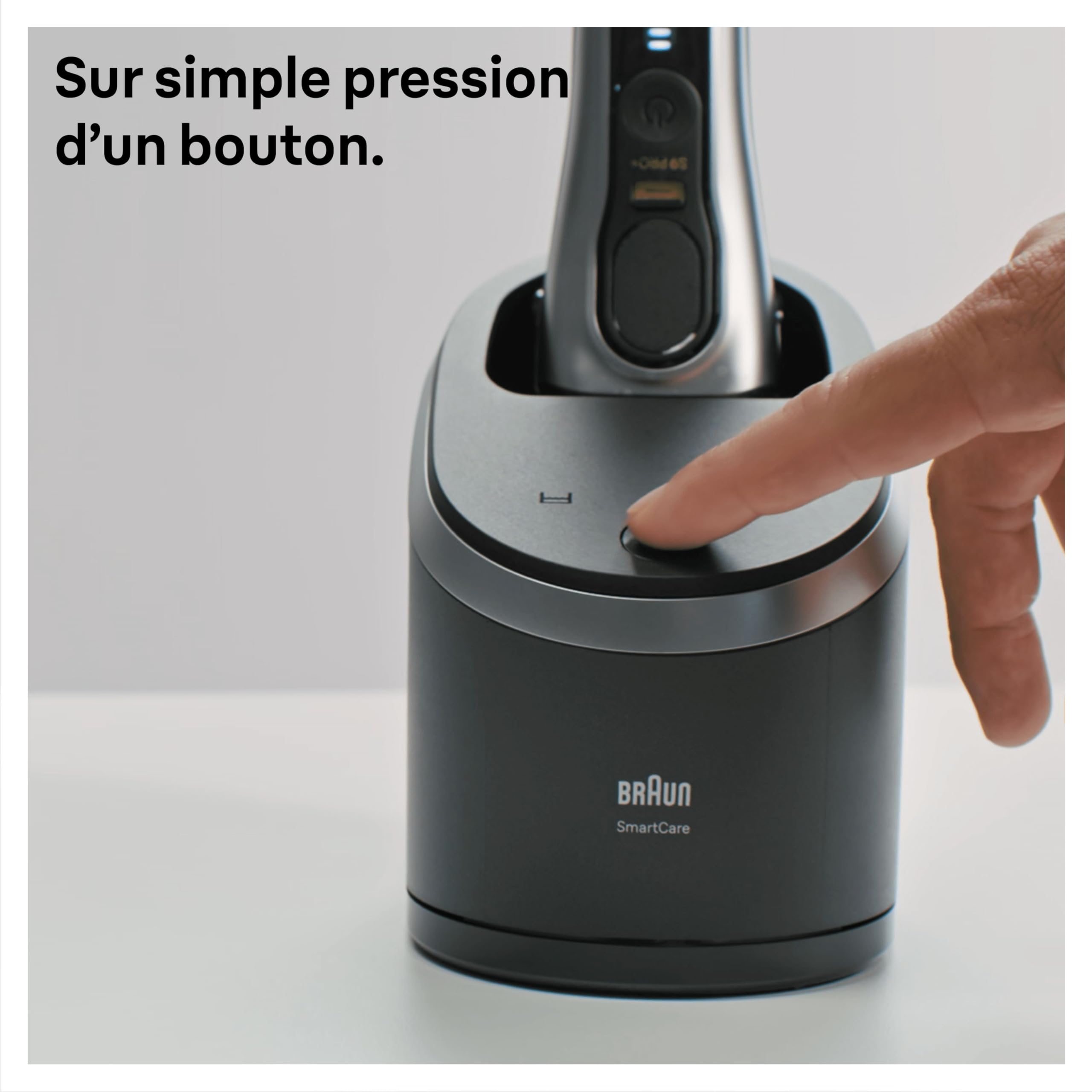 Braun 3in1 ShaverCare, Recharges 3-en-1, Originales, Pour Station SmartCare, Nettoie 10x Mieux Que L’eau, Formule Avec Un Parfum Frais De Citron, Pour Un Nettoyage Hygiénique Des Rasoirs, Pack De 6