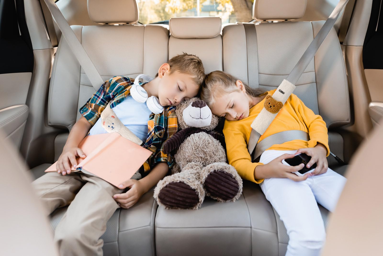 MOMOJULI 2 Seat Belt Cover Pad,Cute Shoulder Seatbelt Strap Cushion Plush Fluffy Covers for Kids or Adults - Image 4