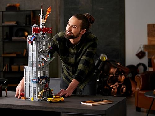Vista 2 de LEGO Marvel Spider-Man Daily Bugle 76178 - Kit de construcción, juego coleccionable diseñado pensado para los fanáticos de Marvel adultos