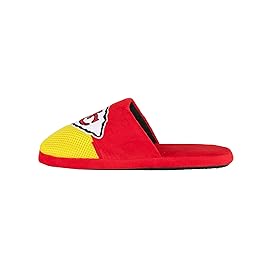 FOCO Kansas City Chiefs NFL Mens Logo Staycation Slippers - M