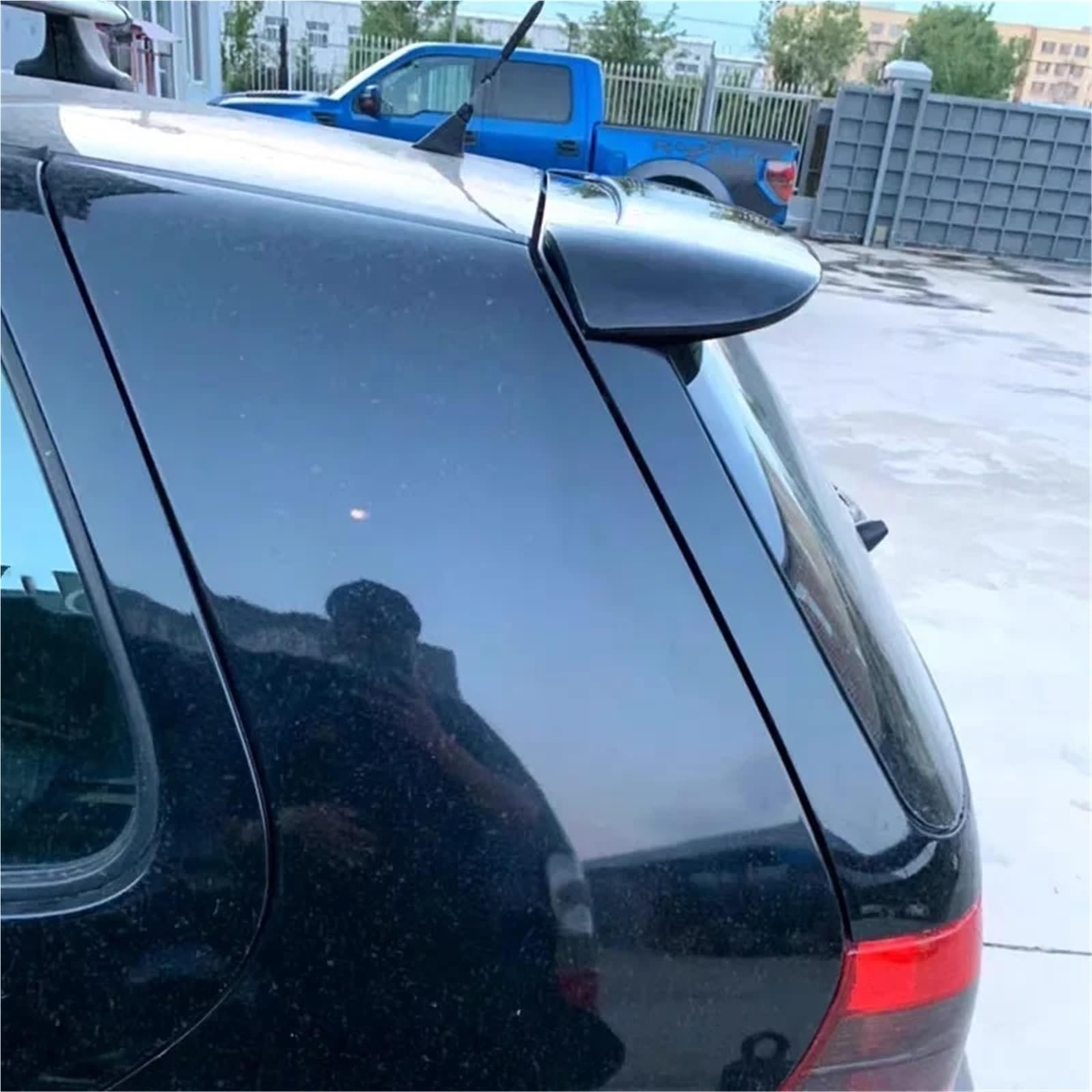 Spoiler kompatybilny z Volkswage Golf MK4 ogon Fin 1998 do 2004 wersja ogólna farba węglowa akcesoria tylne skrzydło samochodu(Carbon Paint)