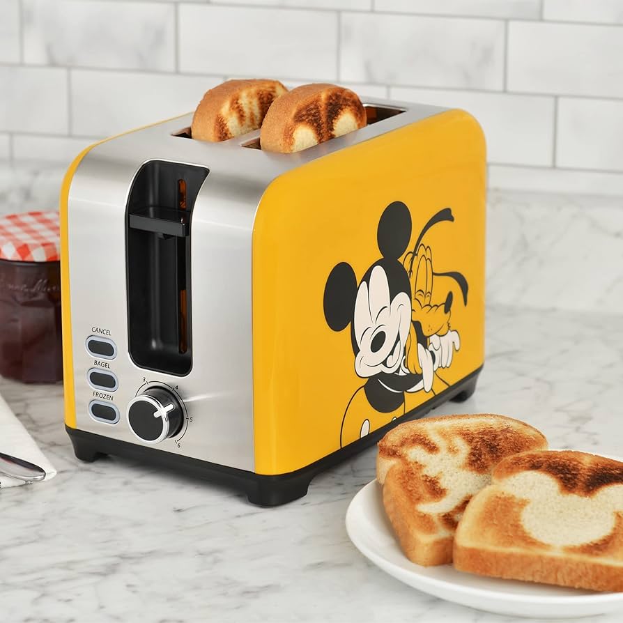 Disney - テト Disney Mickey and Pluto 2-Slice Toaster, Yellow, DSC-23