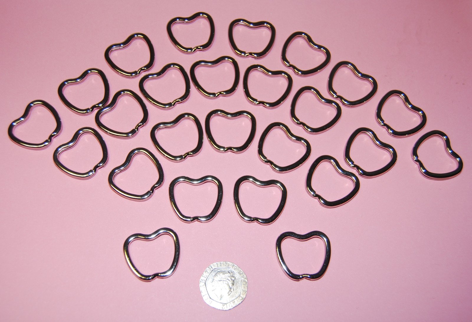 celloexpress Pack of 25-30mm Apple Shaped Silver Colour - Double Loop Split Ring for Keyrings and Craft Making Findings