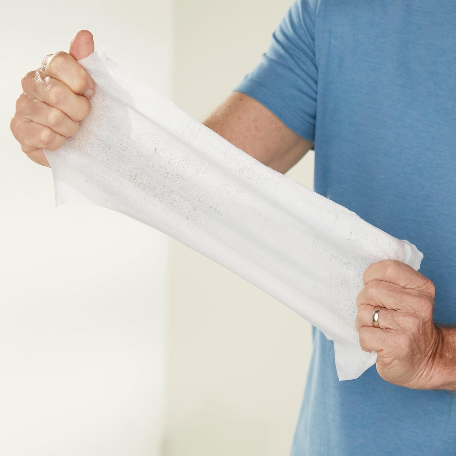 McKesson Staydry Disposable Washcloths with Aloe, Pre-moistened, 8 X 12", Soft Pack