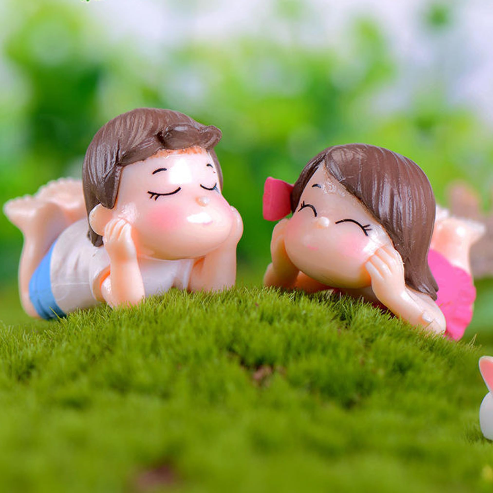 Wonderland Lying boy and girlfor Tray Gardening (Bonsai, Plant décor, Miniature Toys)-picture-27