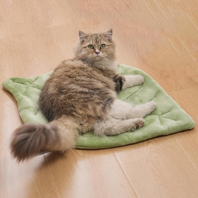 Self Warming Cat Leaf Mat,Comfortable Soft Fabric Breathable Cozy Cat Warm Bed Mat with Foil Insulation,Cat Bed Mat for All Seasons, 26.5"x20.5" Ideal for Cats Small Pets