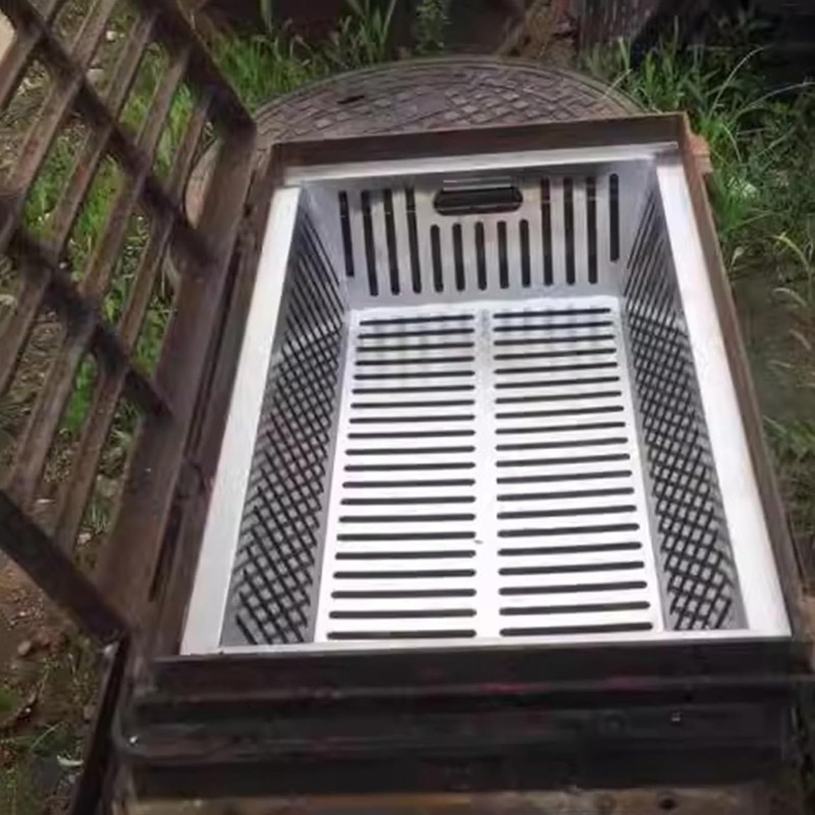 GOCHUSX Sewer Drain Strainer, Sewer Grate Outdoor Drain Cover, Rectangular Floor Drain Sewer Grille for Stones, Leaves, Branches, Filtering, Easy Clean(Silver-4pcs,40x60x15cm)