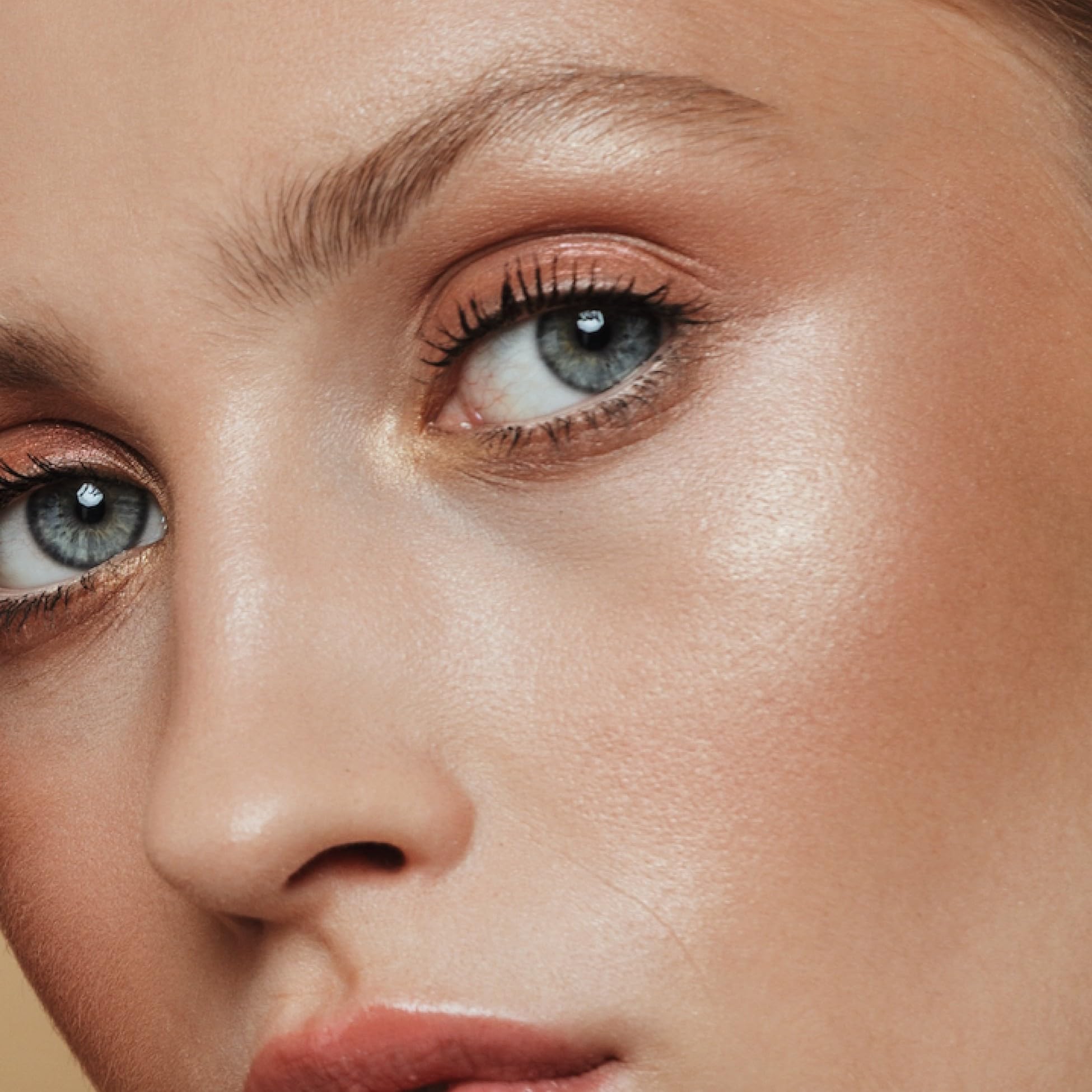 Sandstone Scandinavia Hide & Blend Liquid Concealer for Sensitive Skin - Image 2