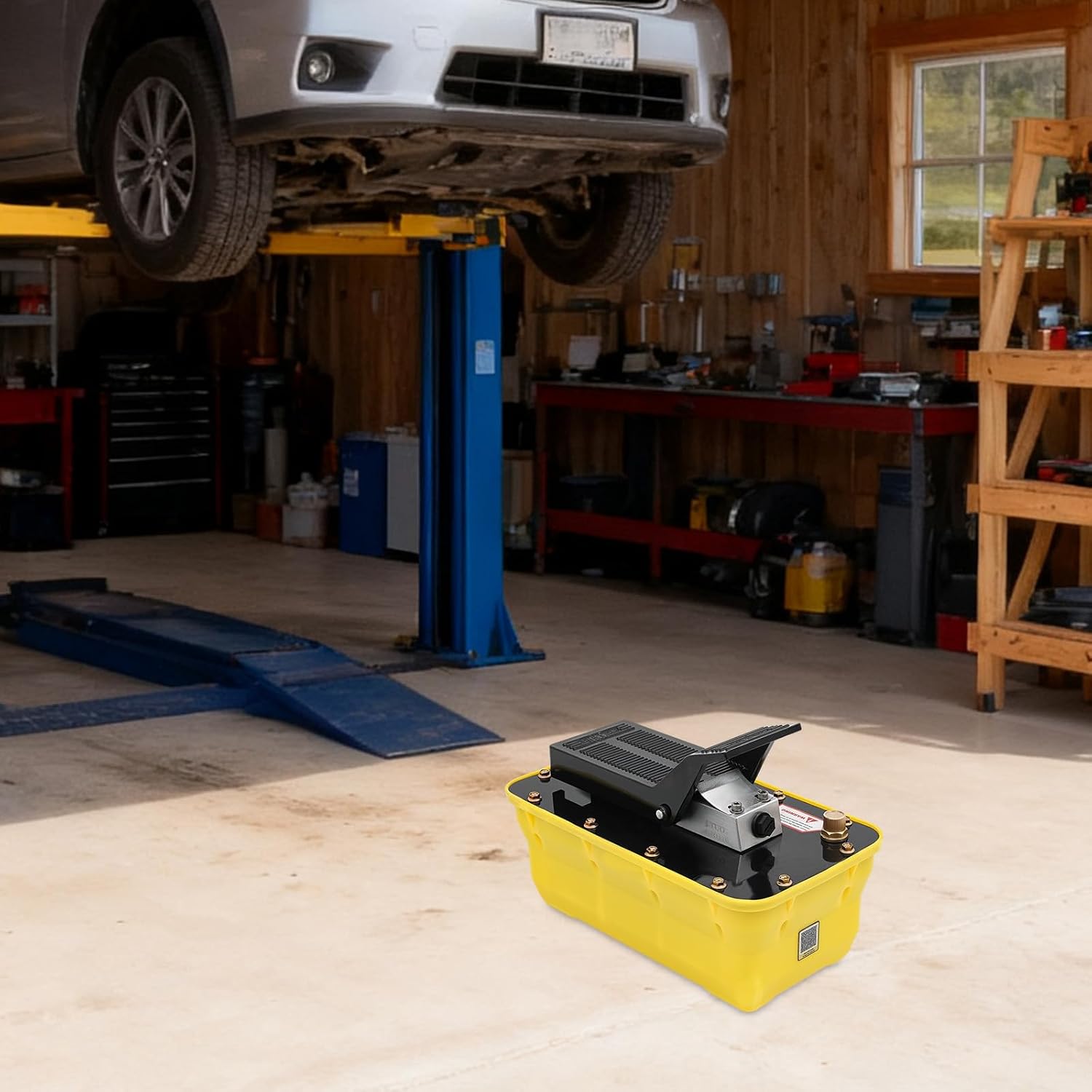 10,000PSI Adjustable Air Powered Foot Pedal Pump 2.3L/0.6 Gal Hydraulic Jack Pump Rotary Lift Pneumatic Foot Pedal Pump for Auto Body Frame Machines Yellow,0.75-0.95L/min