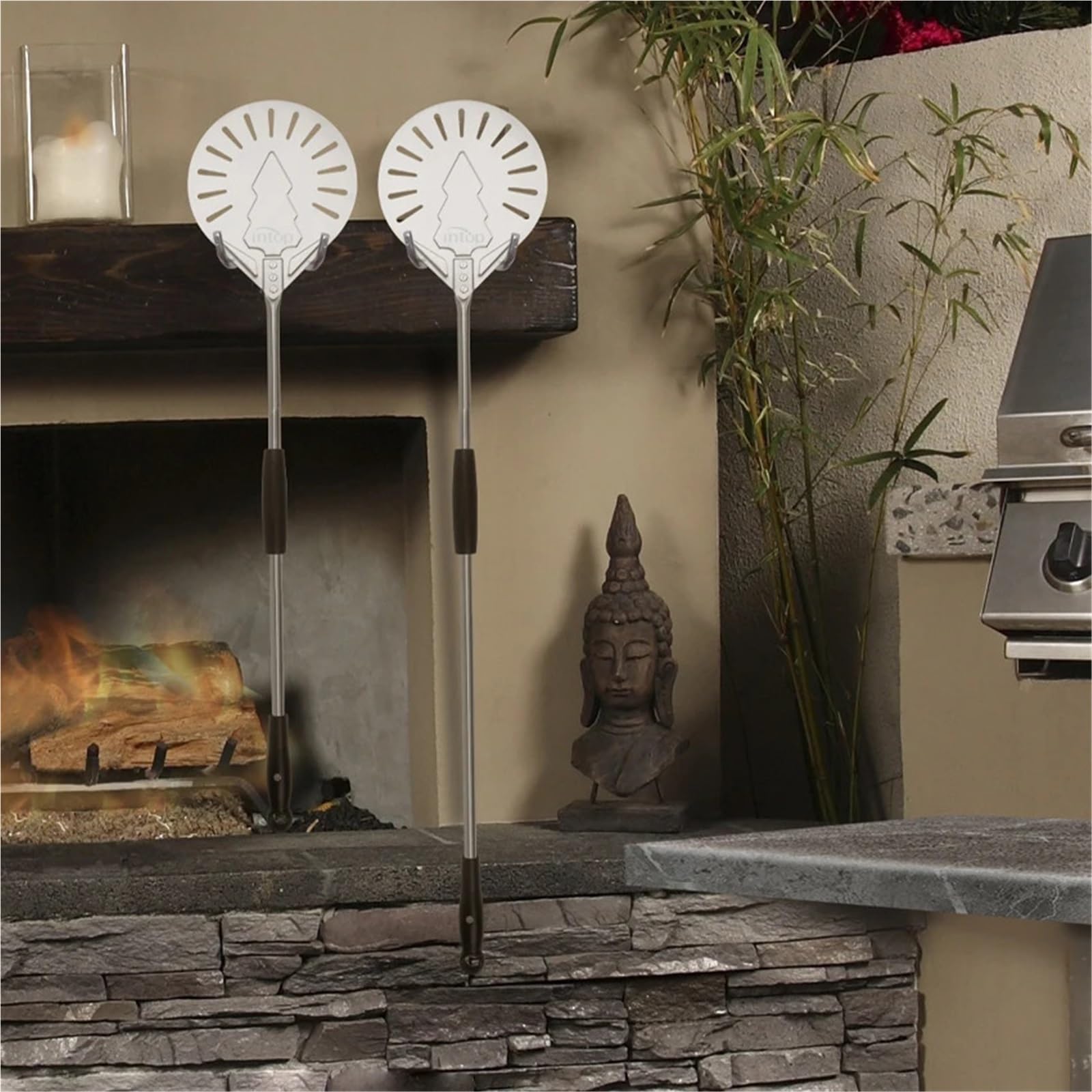 Pizzaschieber 8-Zoll-Pizzawender aus Edelstahl mit einziehbarem Griff, perforiert, Ofenzubehör(With 47cm handle)