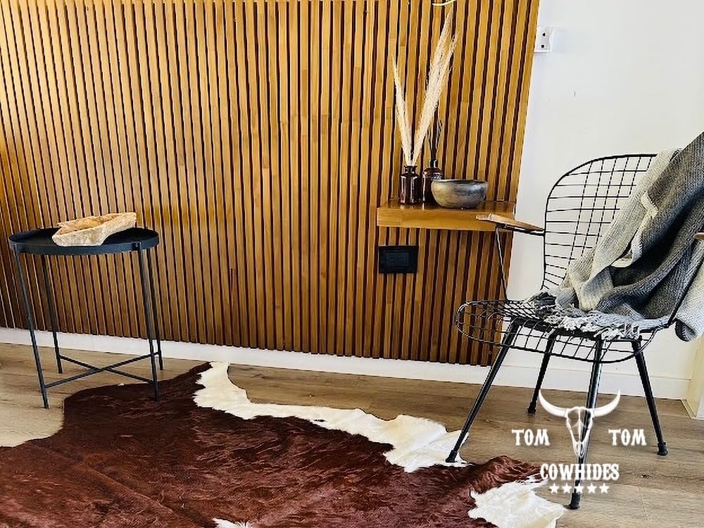 Cowhides Rug 7x6.5 Hereford Natural Leather