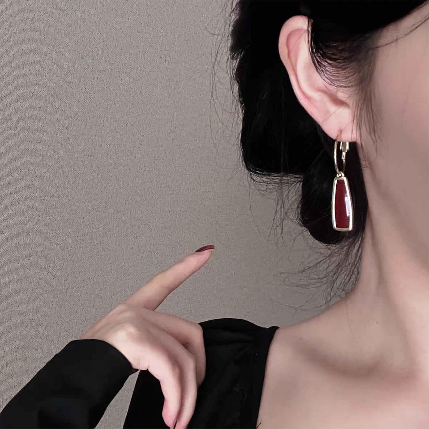 Vintage Enamel Burgundy Earrings Enamel Red Dangle Earrings Gold Burgundy Drop Earrings Acrylic Red Geometric Hoop Earrings Jewelry for Women - Image 2