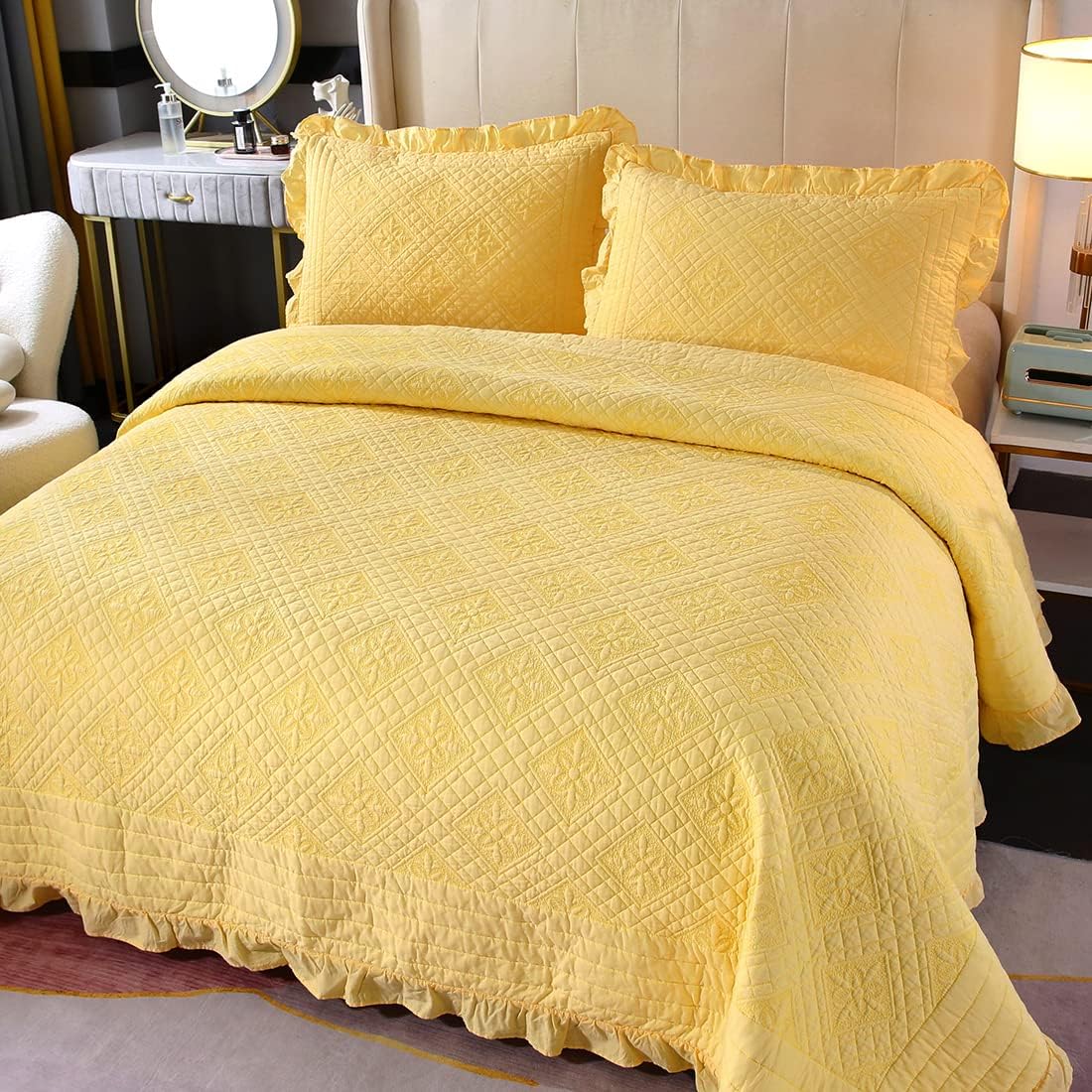vctops Boho Ruffles Cotton Quilted Bedspread Quilt Set 3-Piece Oversize Queen Floral Geometric Embroidery Lightweight Coverlet 1 Quilt and 2 Pillow Shams (Yellow,106"x92")